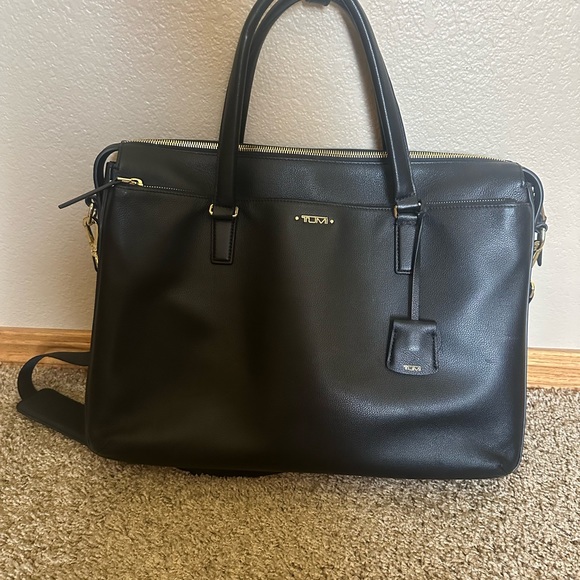 Tumi Black Leather Chandler Business Briefcase - Picture 8 of 9